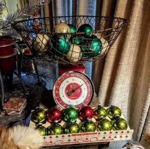💥SOLD💥"30"Shiny Brite Holiday Ornaments&Antique Heavy Wire Farm Basket
